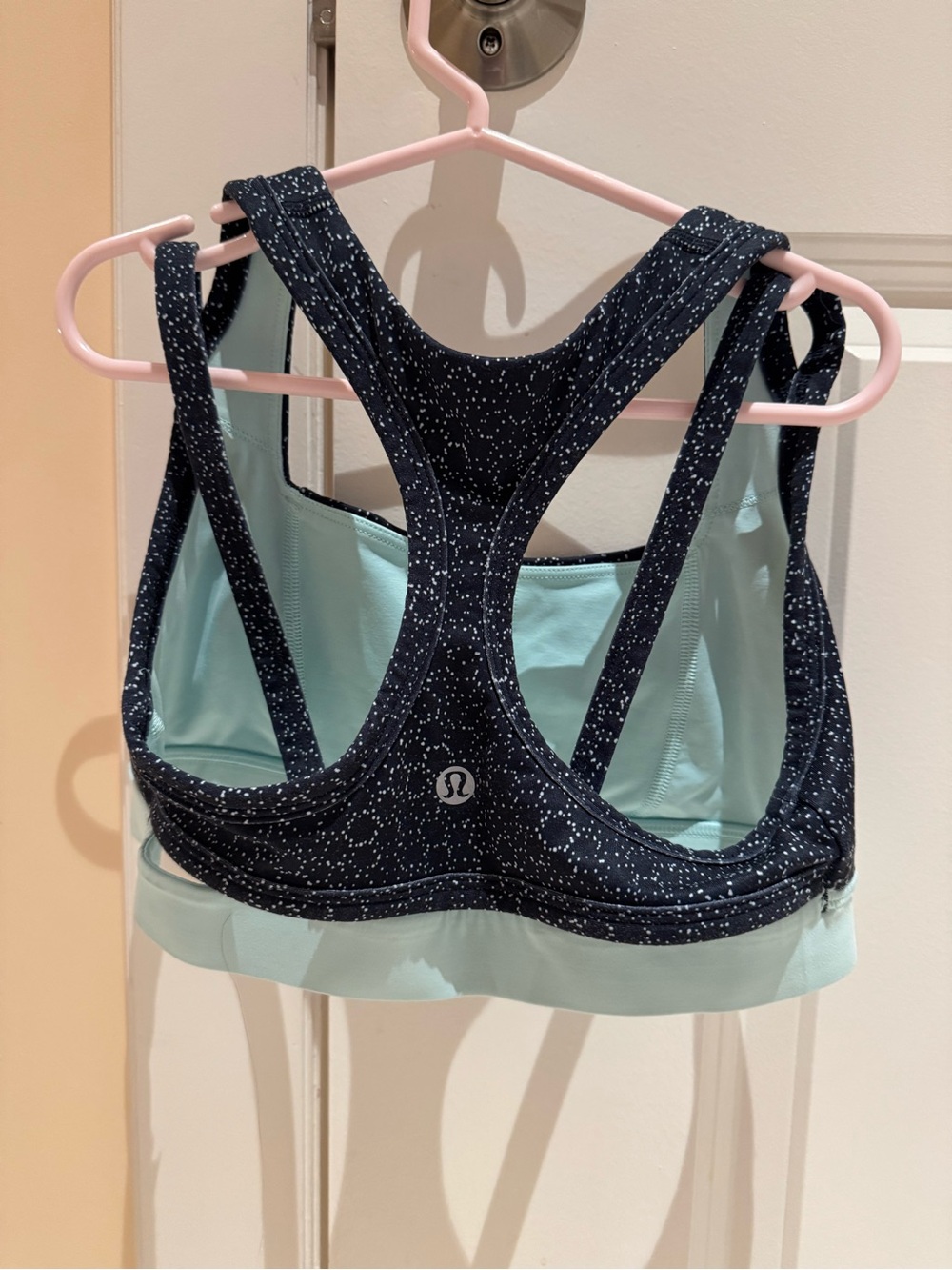 lululemon athletica Blue Speckle Racerback Sports Bra with Mint Band Size 6 - Picture 2 of 4